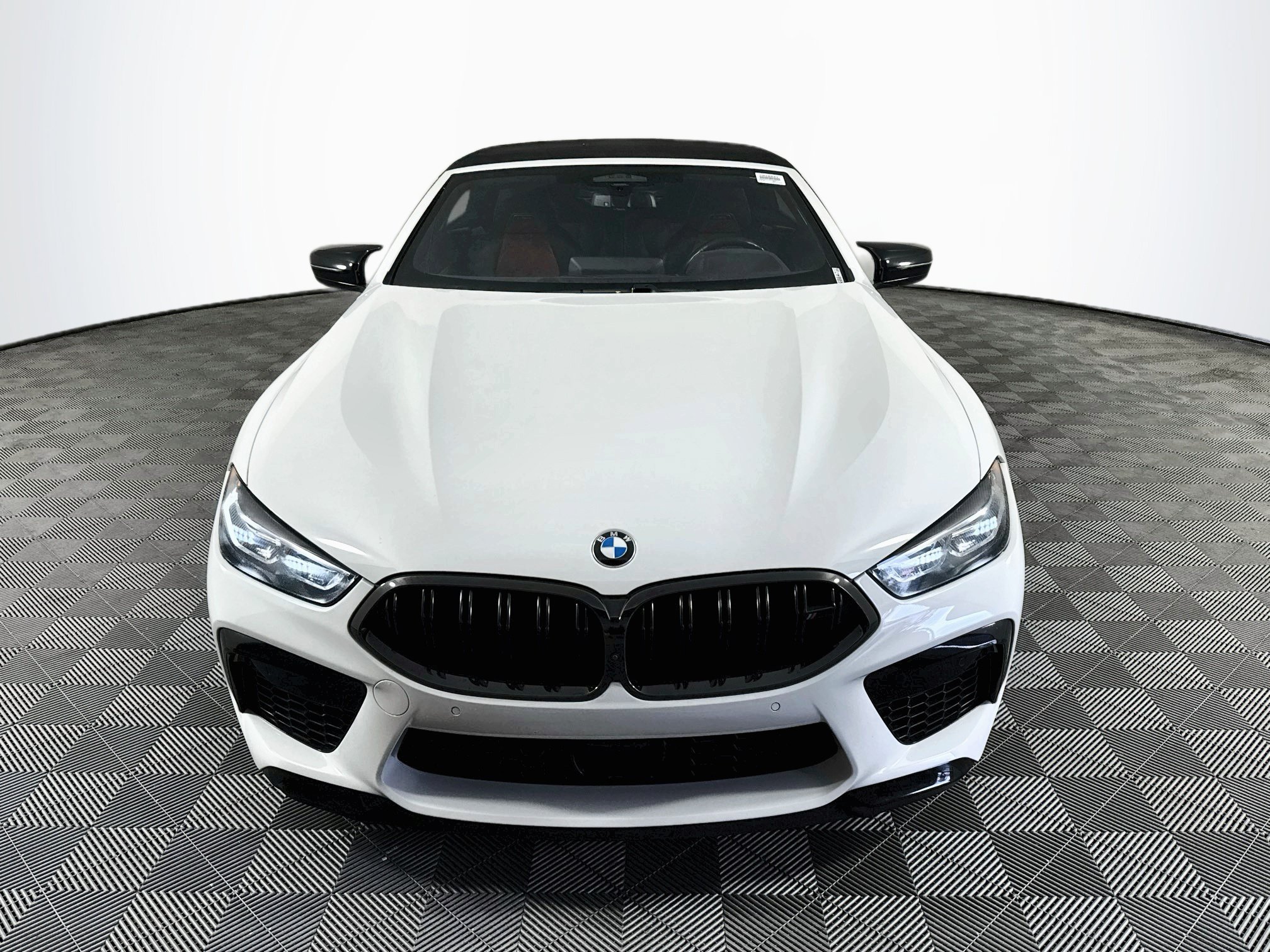 Used 2023 BMW M8 Competition AWD/4WD image 2