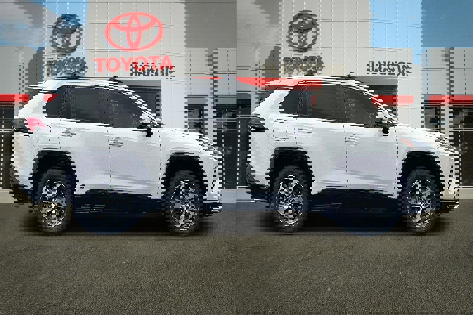 Certified 2025 Toyota RAV4 SE image 2
