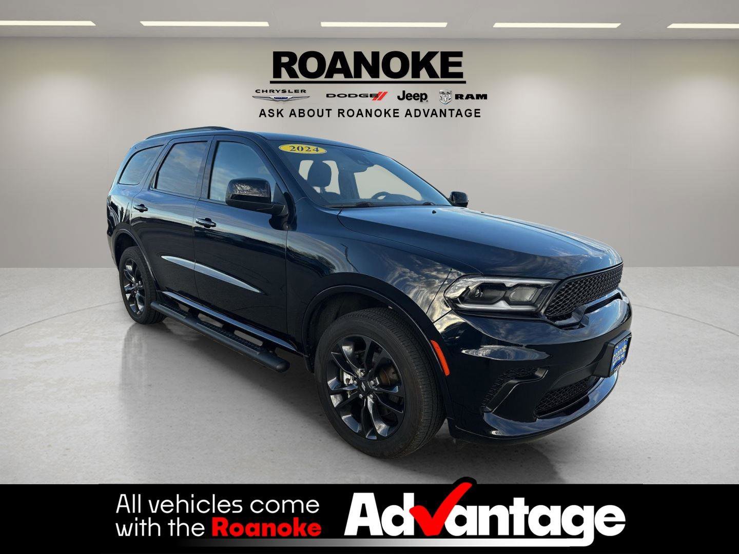 Used 2024 Dodge Durango SXT w/ SXT Blacktop Group image 11