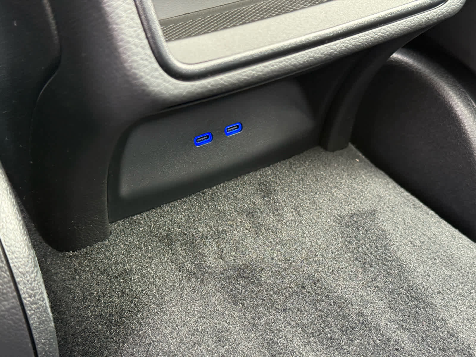 New 2026 Mercedes-Benz C 43 AMG 4MATIC Sedan image 32