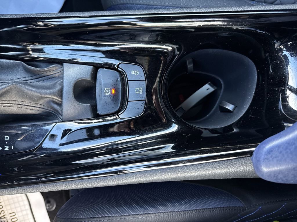 Used 2020 Toyota C-HR XLE FWD image 31