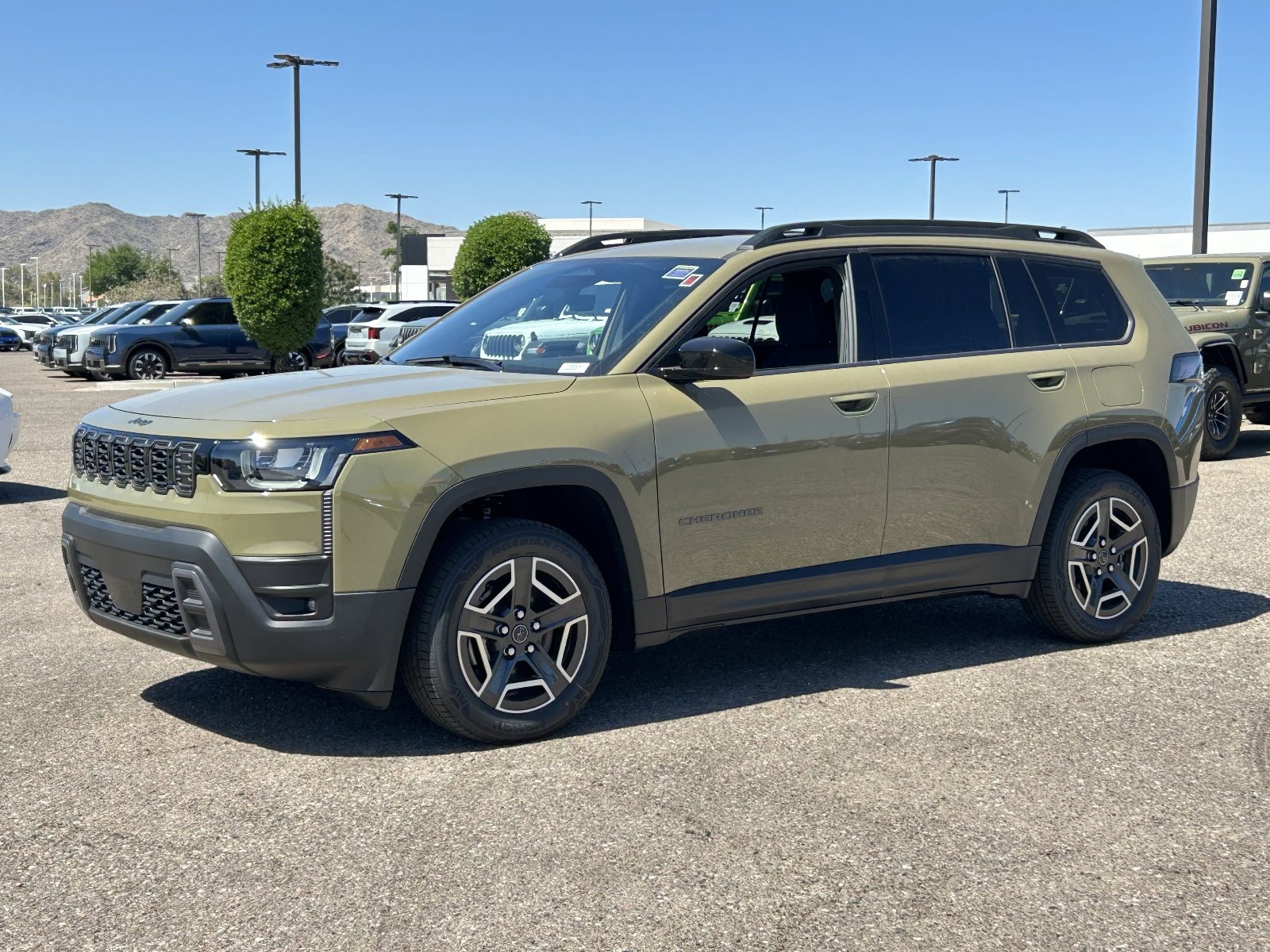 New 2026 Jeep Cherokee Laredo image 2