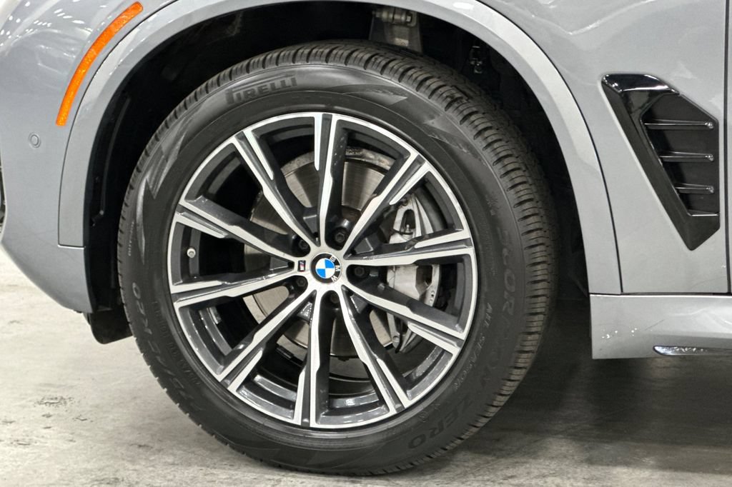 Certified 2024 BMW X5 xDrive40i w/ M Sport Package AWD/4WD image 35