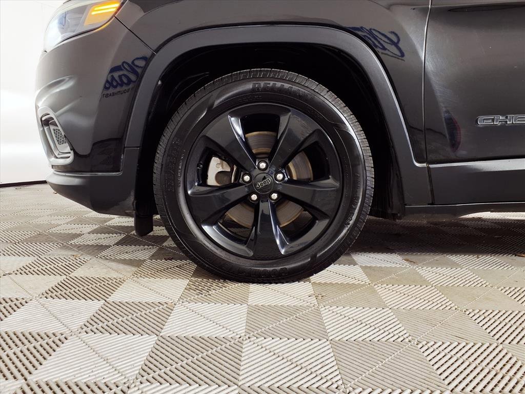 Used 2020 Jeep Cherokee Latitude Plus image 7