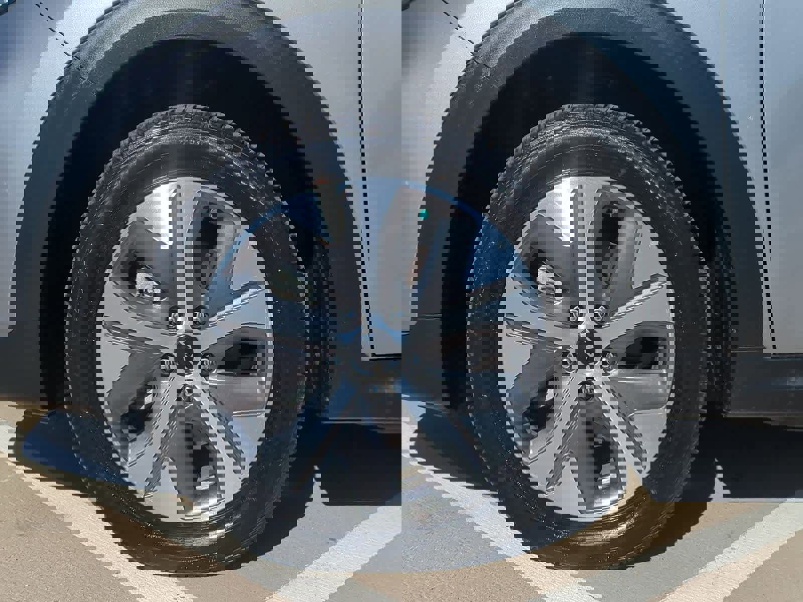 Certified 2022 Kia Niro EX image 13