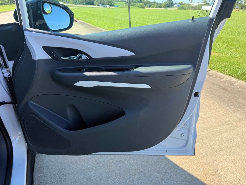 Used 2021 Chevrolet Bolt LT FWD image 19