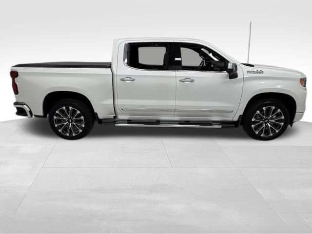 Certified 2025 Chevrolet Silverado 1500 High Country w/ High Country Premium Package AWD/4WD image 4