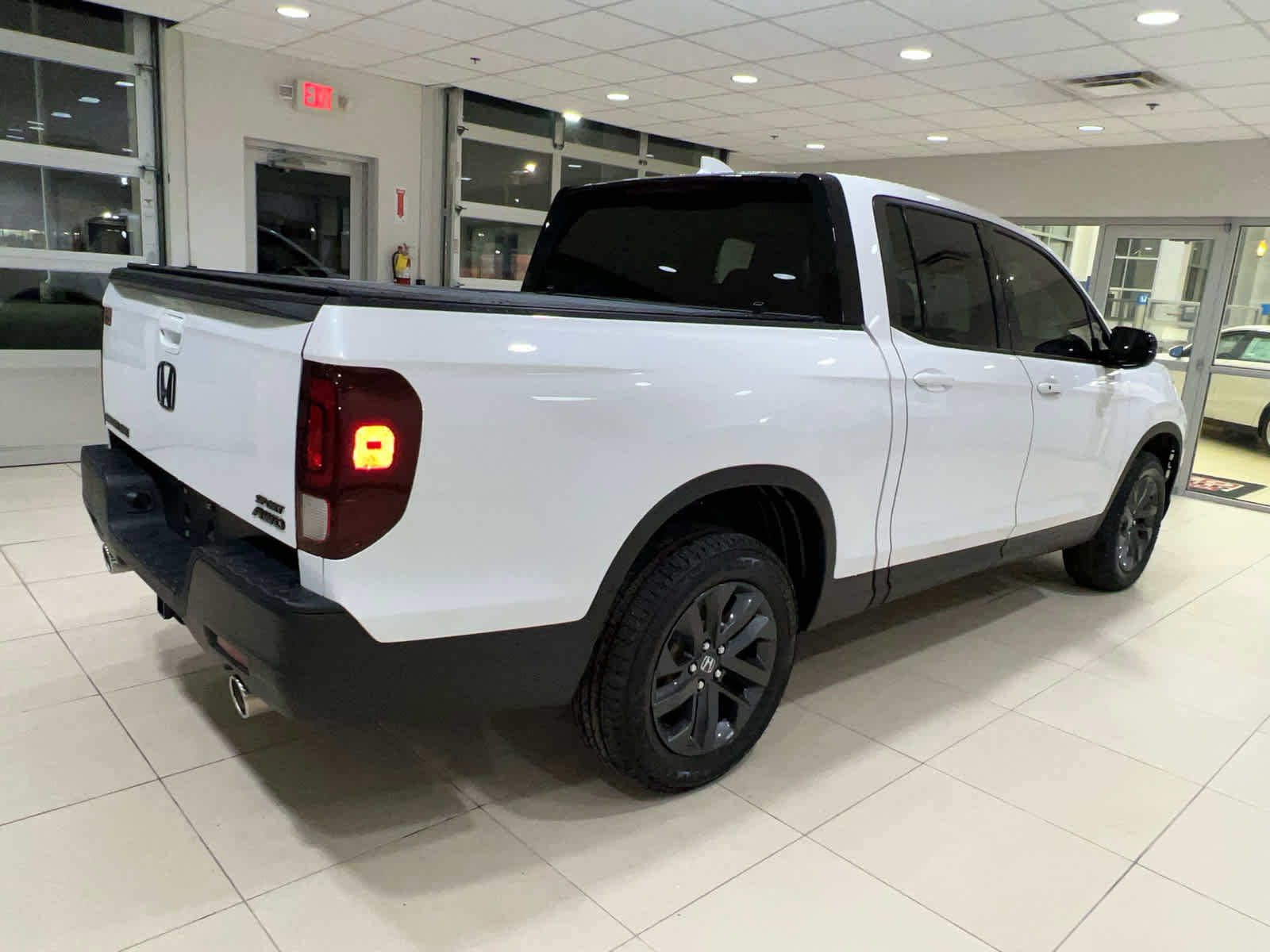 Used 2023 Honda Ridgeline Sport image 10