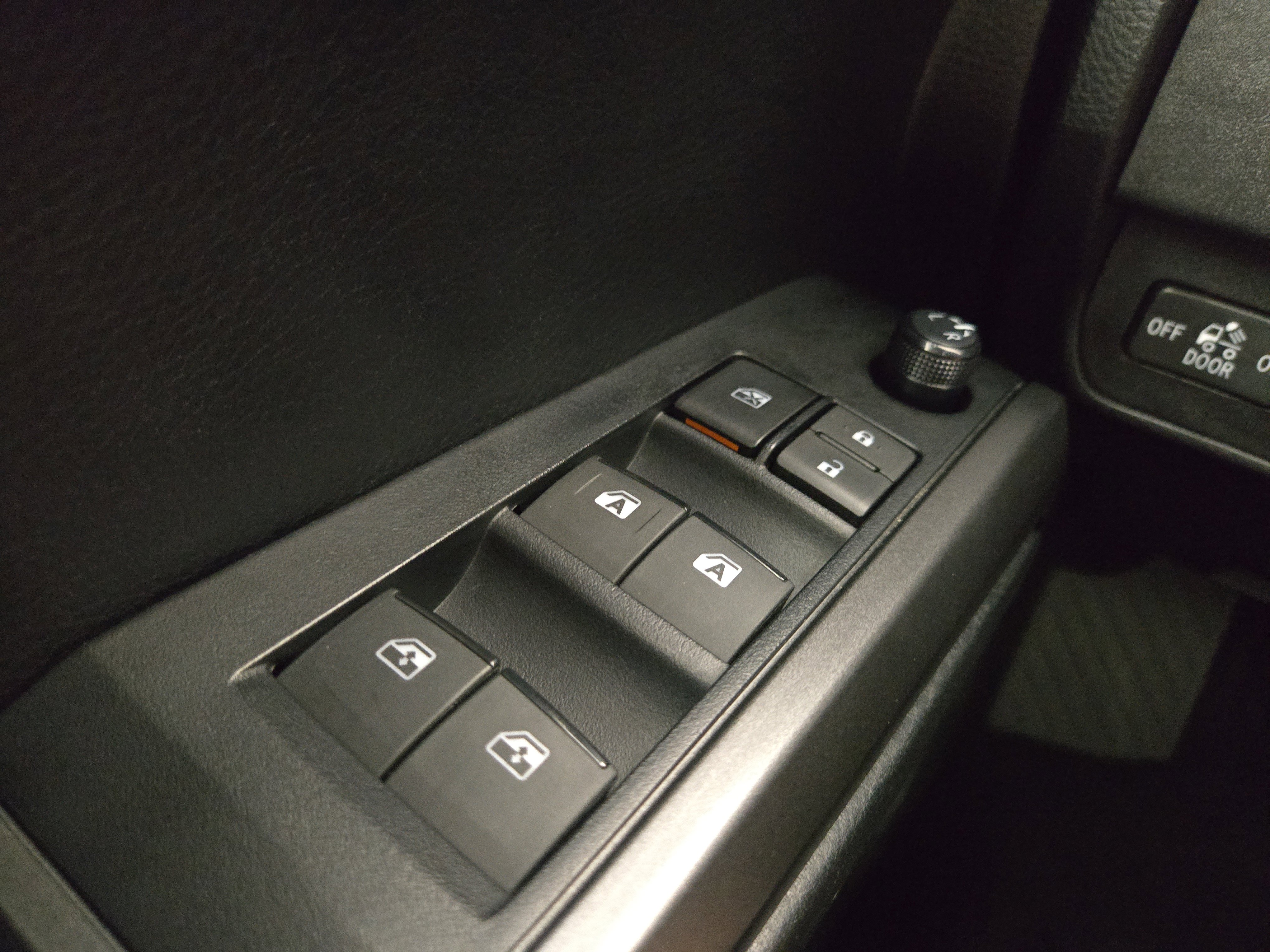 Used 2021 Toyota Tacoma TRD Off-Road AWD/4WD image 27