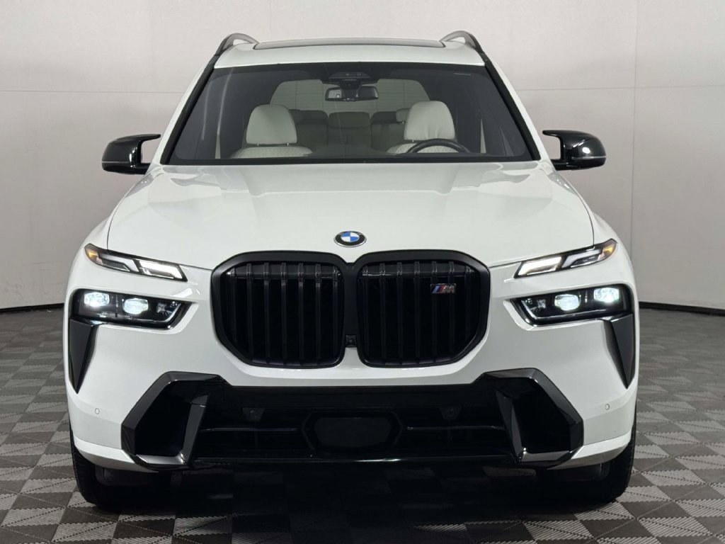 Used 2024 BMW X7 M60i w/ Executive Package AWD/4WD image 6