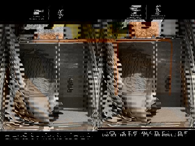 Certified 2023 Cadillac Escalade Premium Luxury image 29