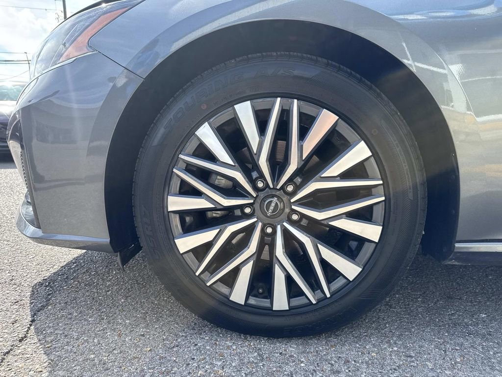 Used 2023 Nissan Altima 2.5 SV image 5