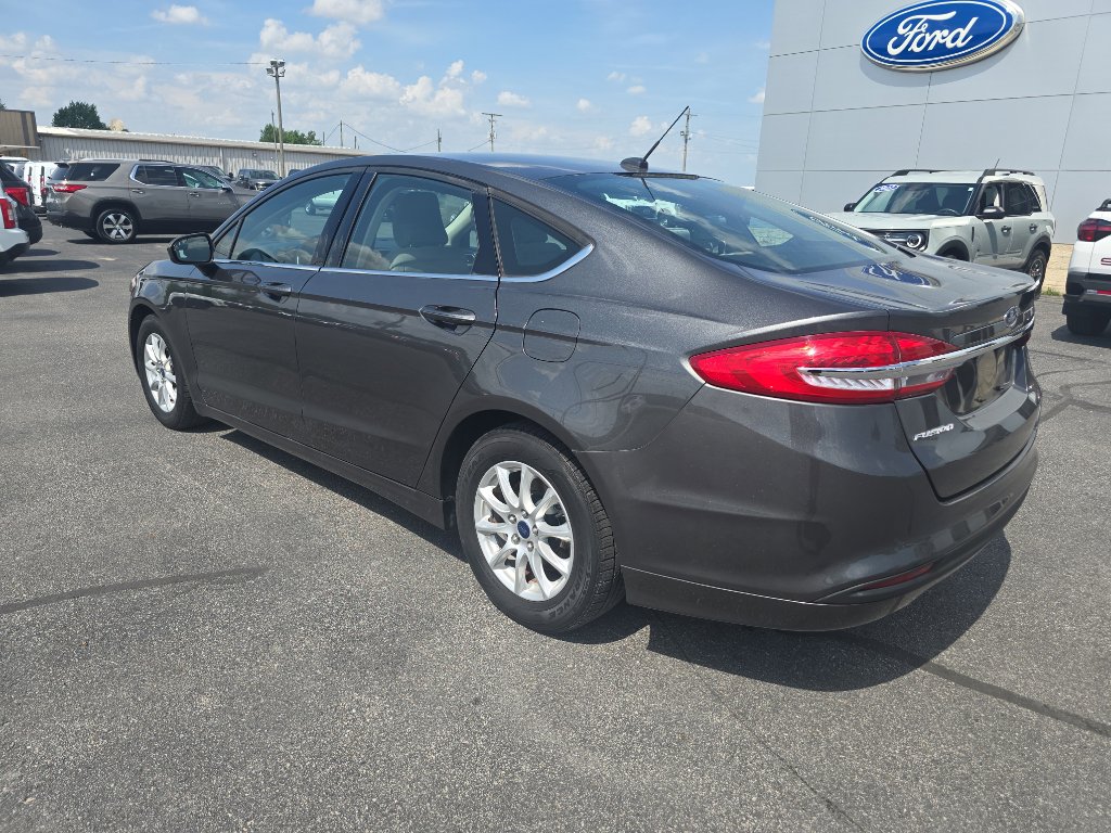 Used 2017 Ford Fusion S image 8