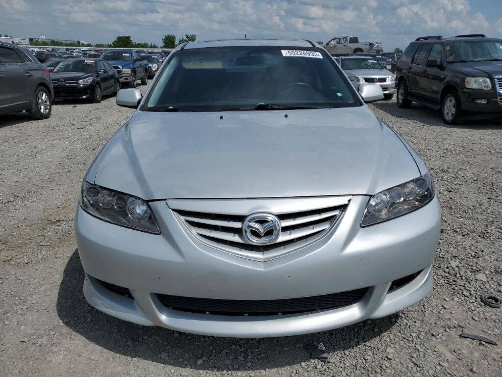Used 2005 MAZDA MAZDA6 i Sport w/ Bose Audio & Moonroof Pkg FWD image 2