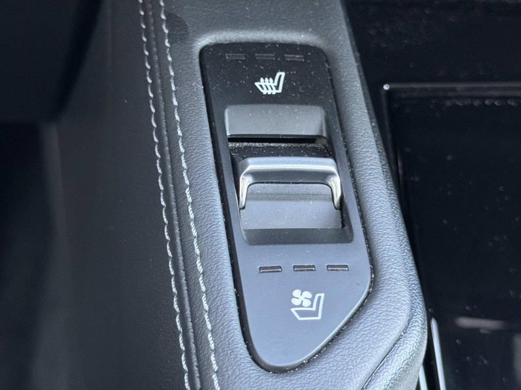 Used 2022 Kia Telluride SX w/ SX Prestige Package image 26