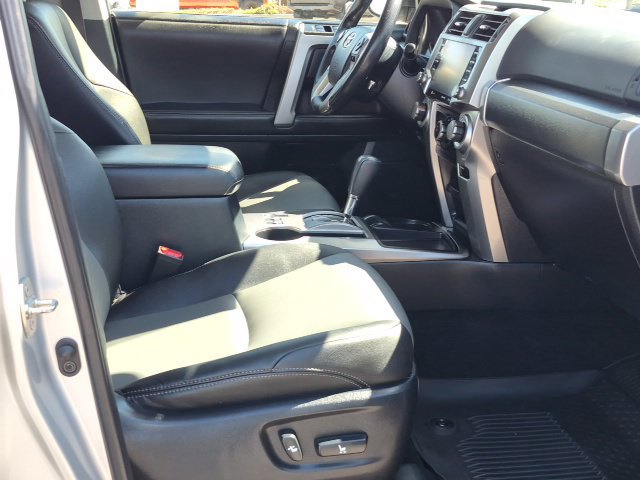 Used 2024 Toyota 4Runner SR5 Premium w/ Moonroof Package RWD image 22