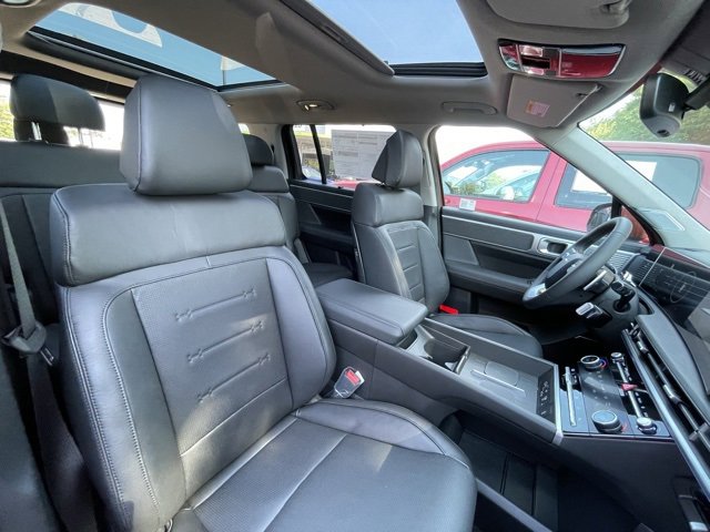 Used 2024 Hyundai Santa Fe Limited image 30
