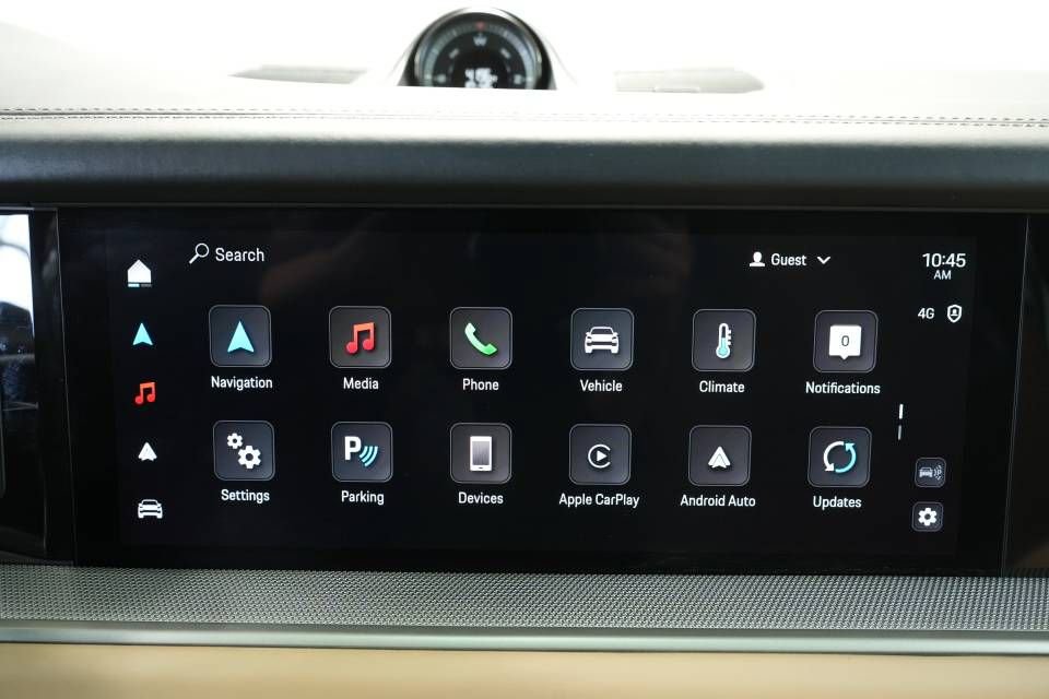 Used 2025 Porsche Cayenne S image 18