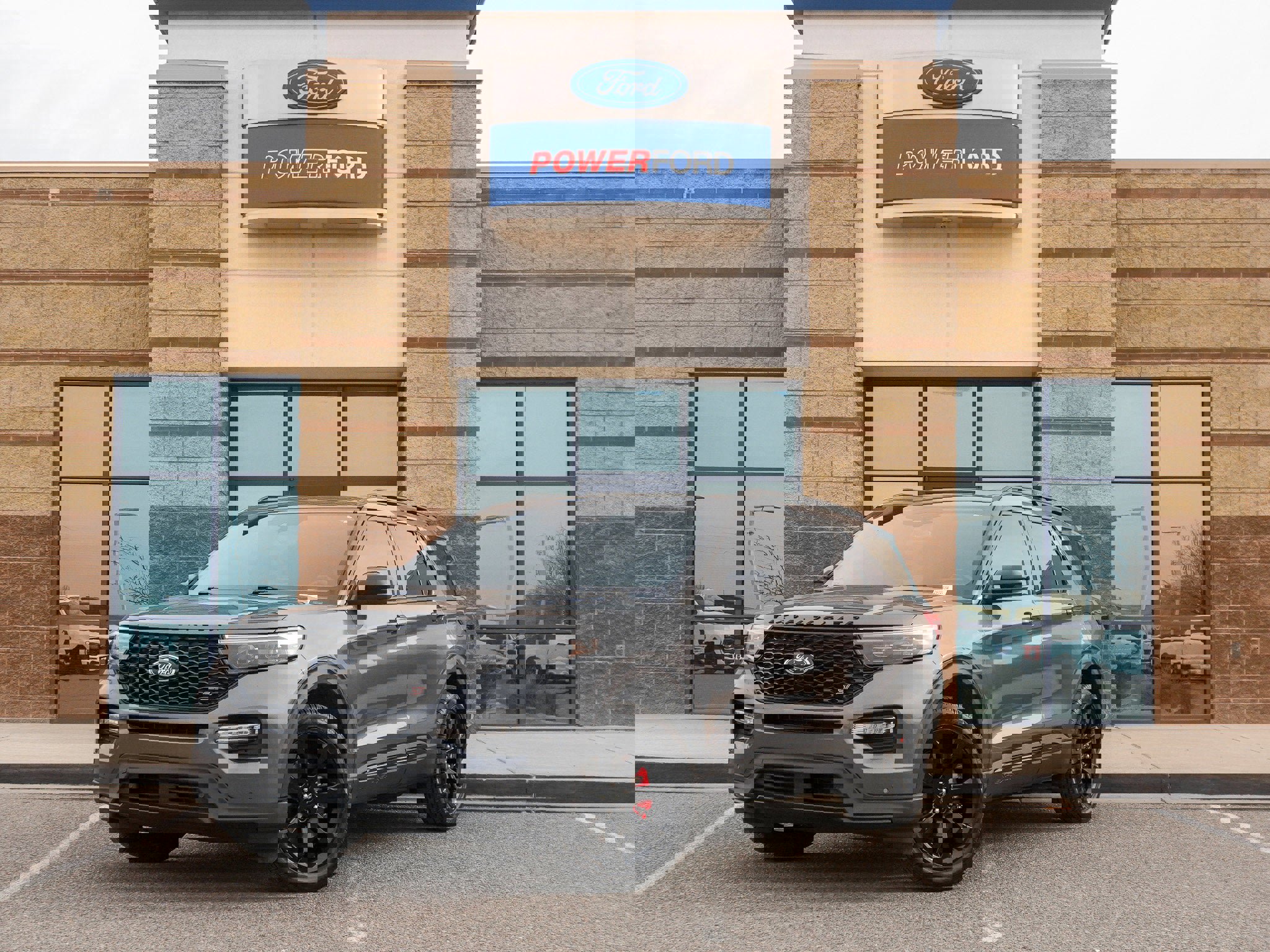 Used 2023 Ford Explorer ST w/ Equipment Group 401A image 2