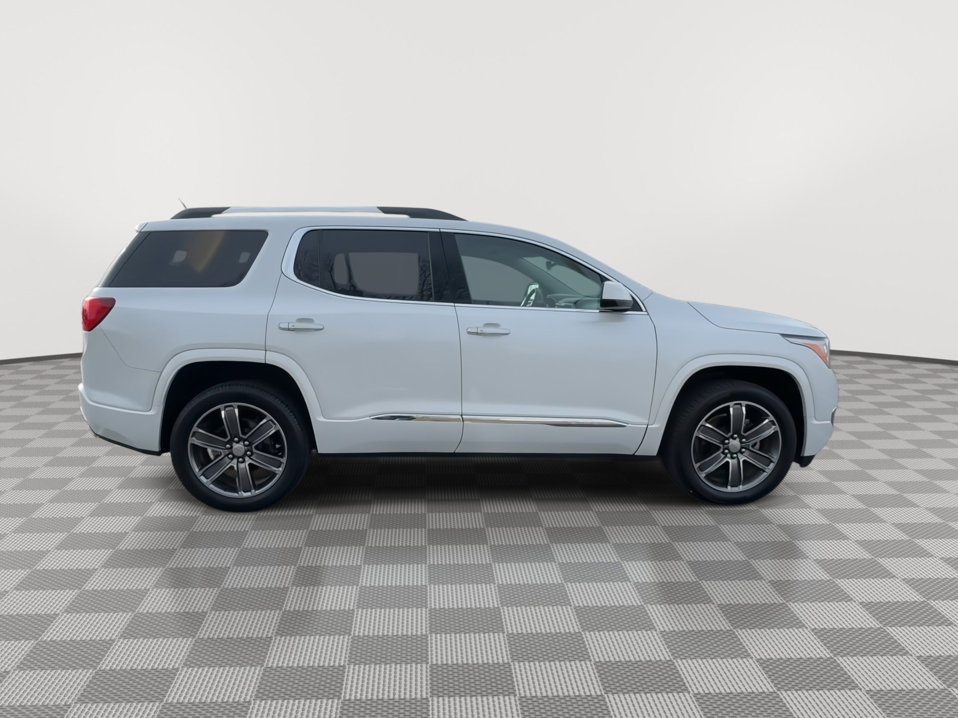 Used 2019 GMC Acadia Denali w/ Technology Package video 2