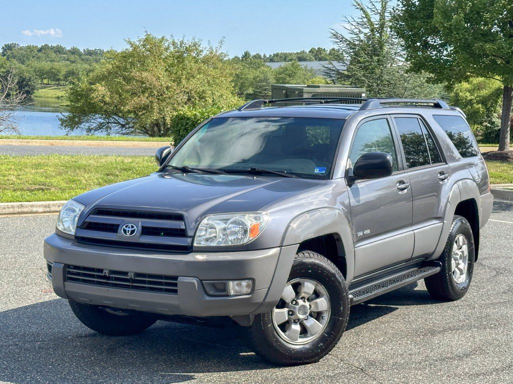 Used 2003 Toyota 4Runner SR5 AWD/4WD image 4