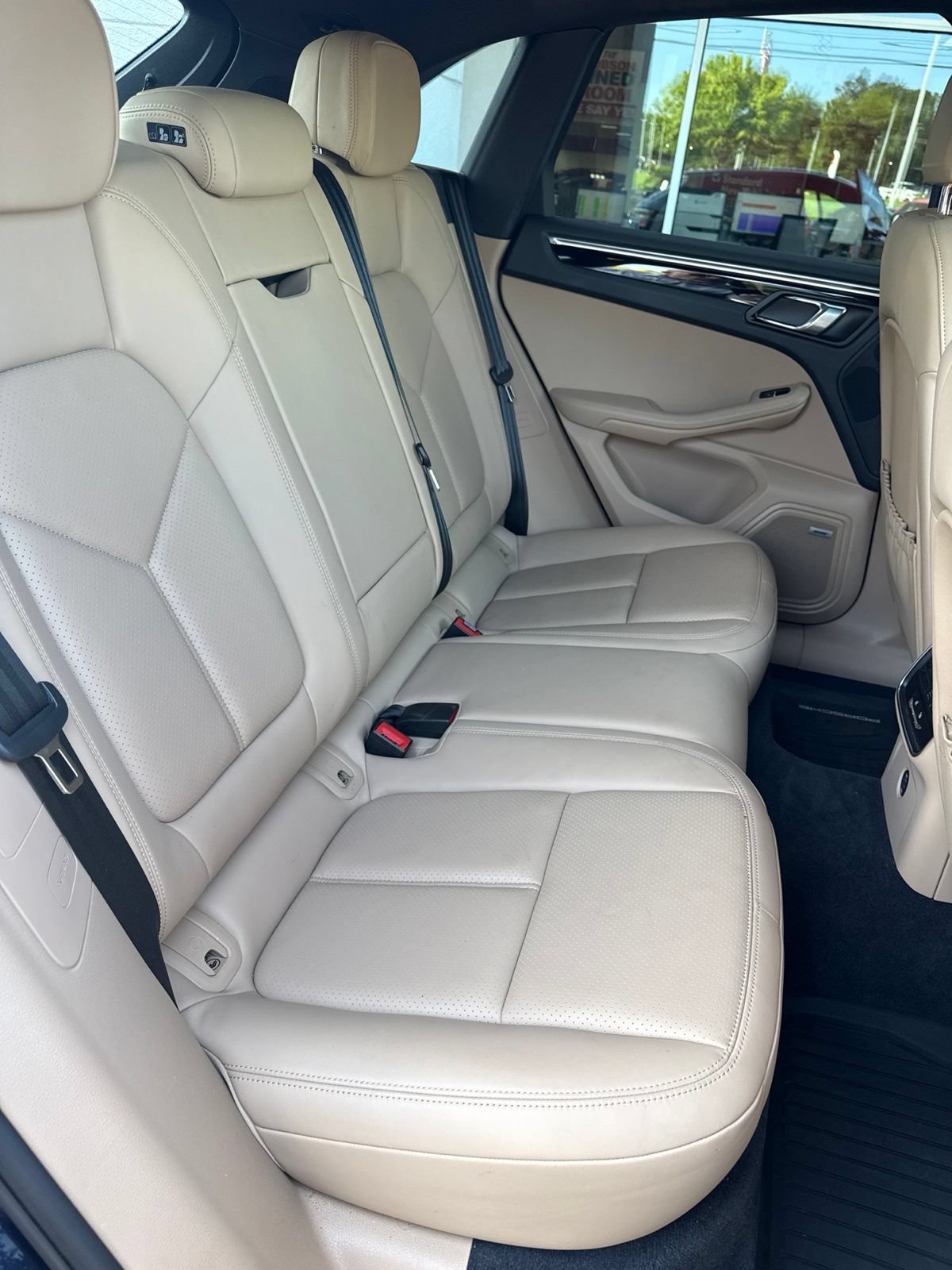 Used 2019 Porsche Macan S AWD/4WD image 21