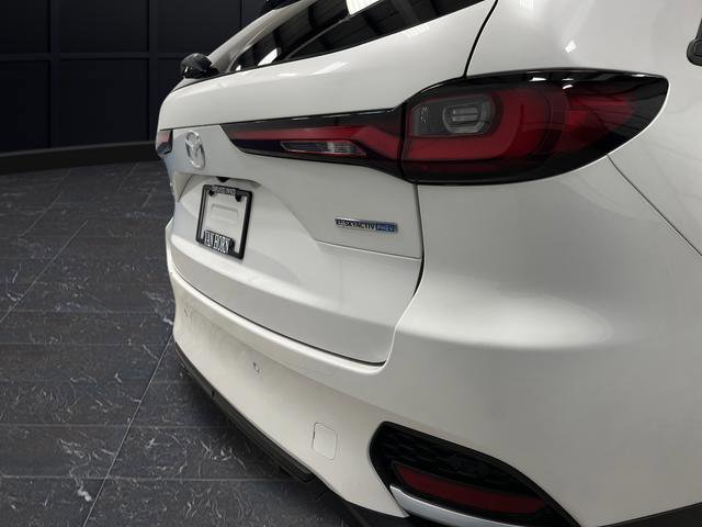 Used 2025 MAZDA CX-70 Plug-In Hybrid w/ Premium Pkg image 34
