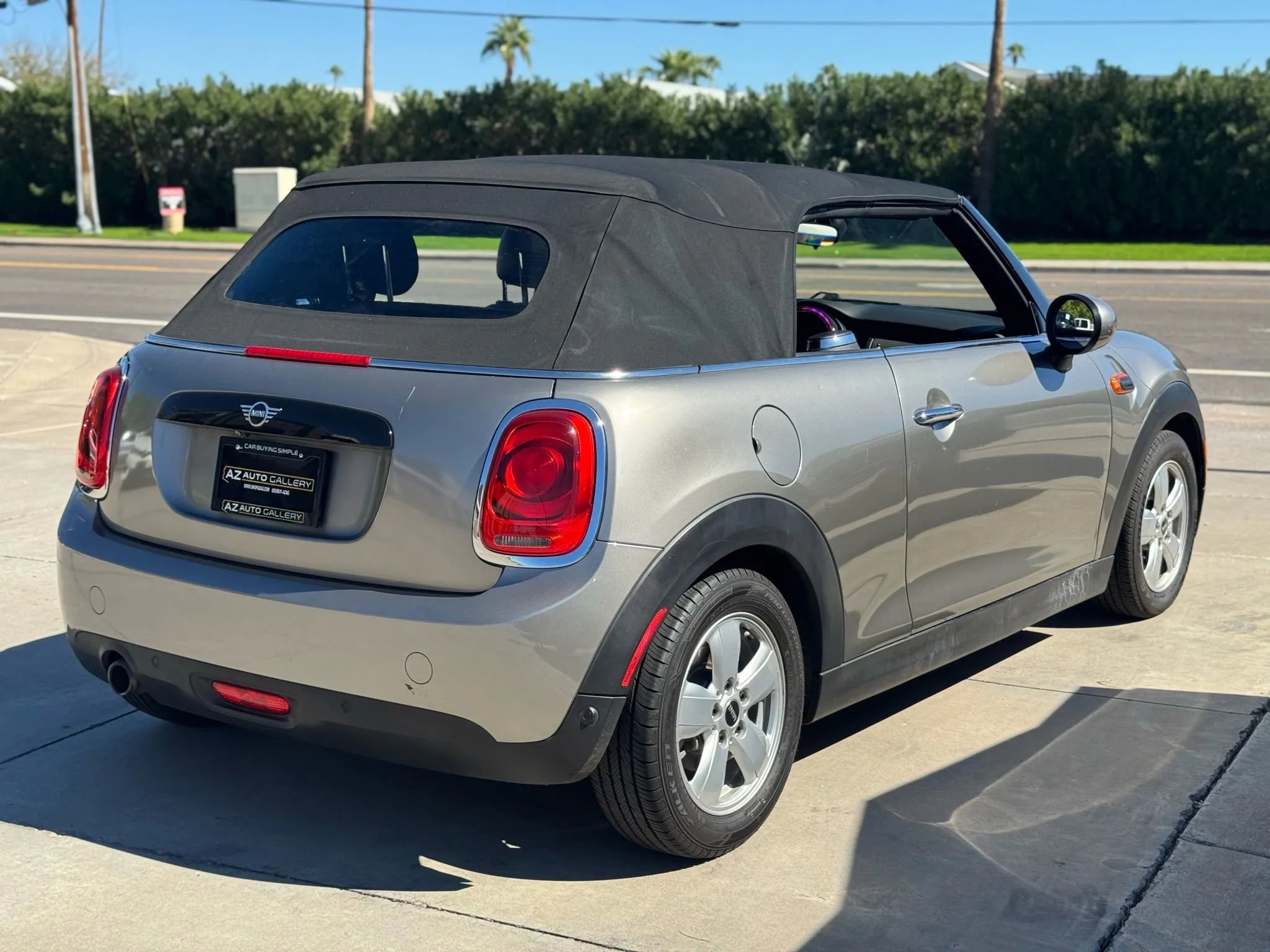 Used 2019 MINI Cooper Convertible image 22