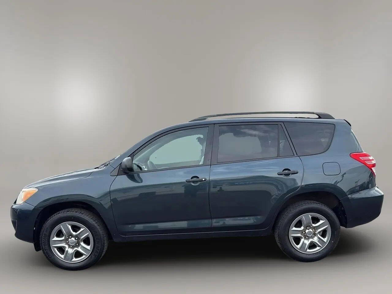 Used 2011 Toyota RAV4 4WD w/ Base L4 Extra Value Pkg image 4