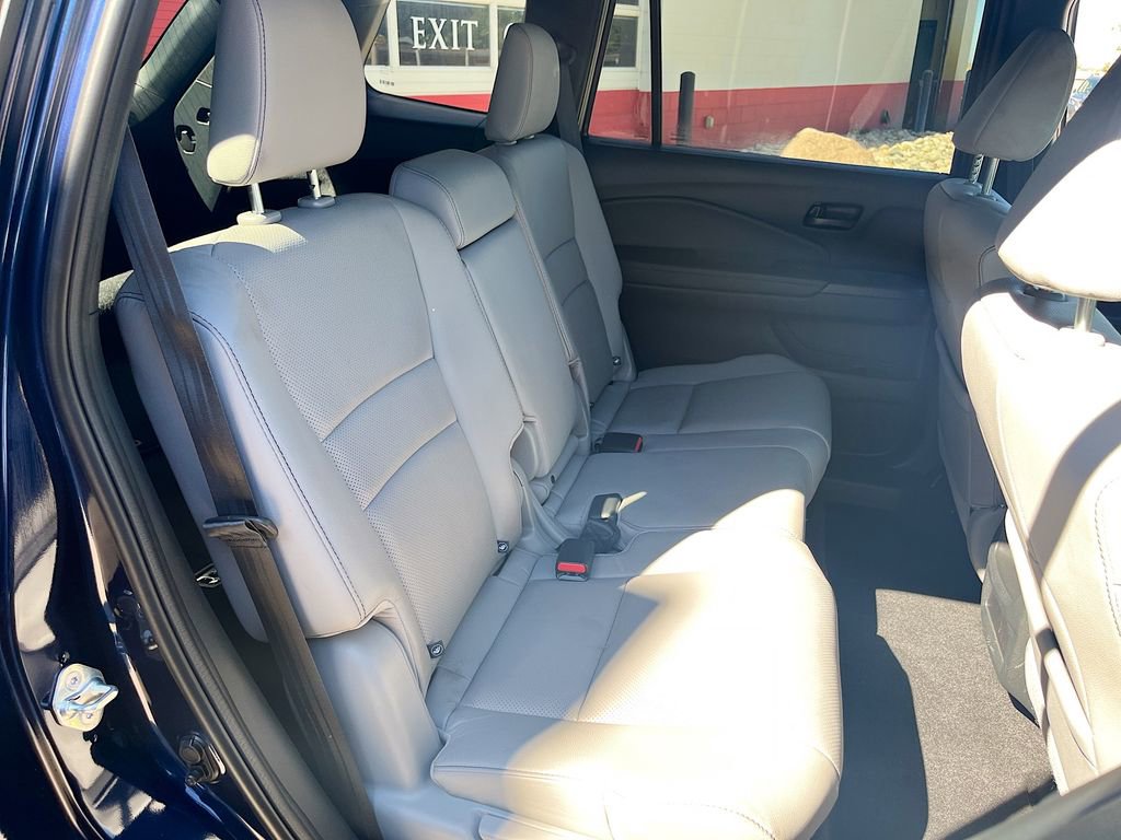 Used 2023 Honda Passport EX-L image 28