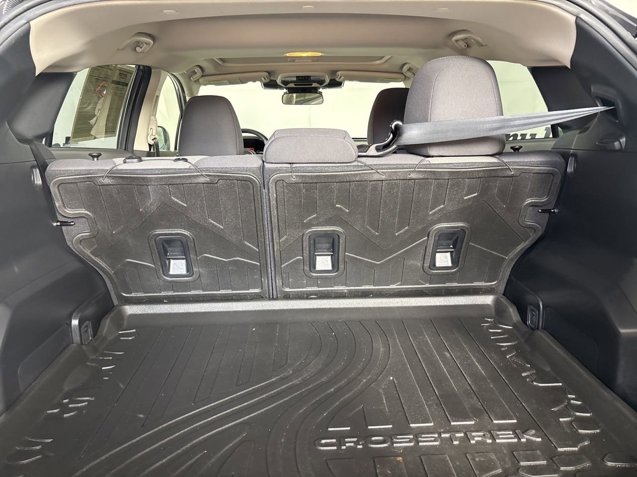 Used 2025 Subaru Crosstrek 2.0i Premium image 24