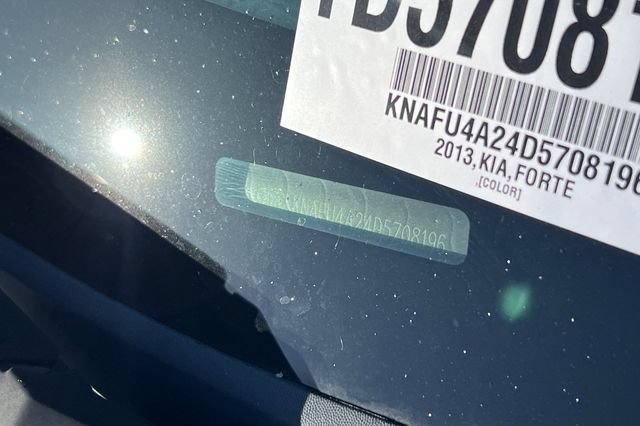 Used 2013 Kia Forte EX FWD image 3