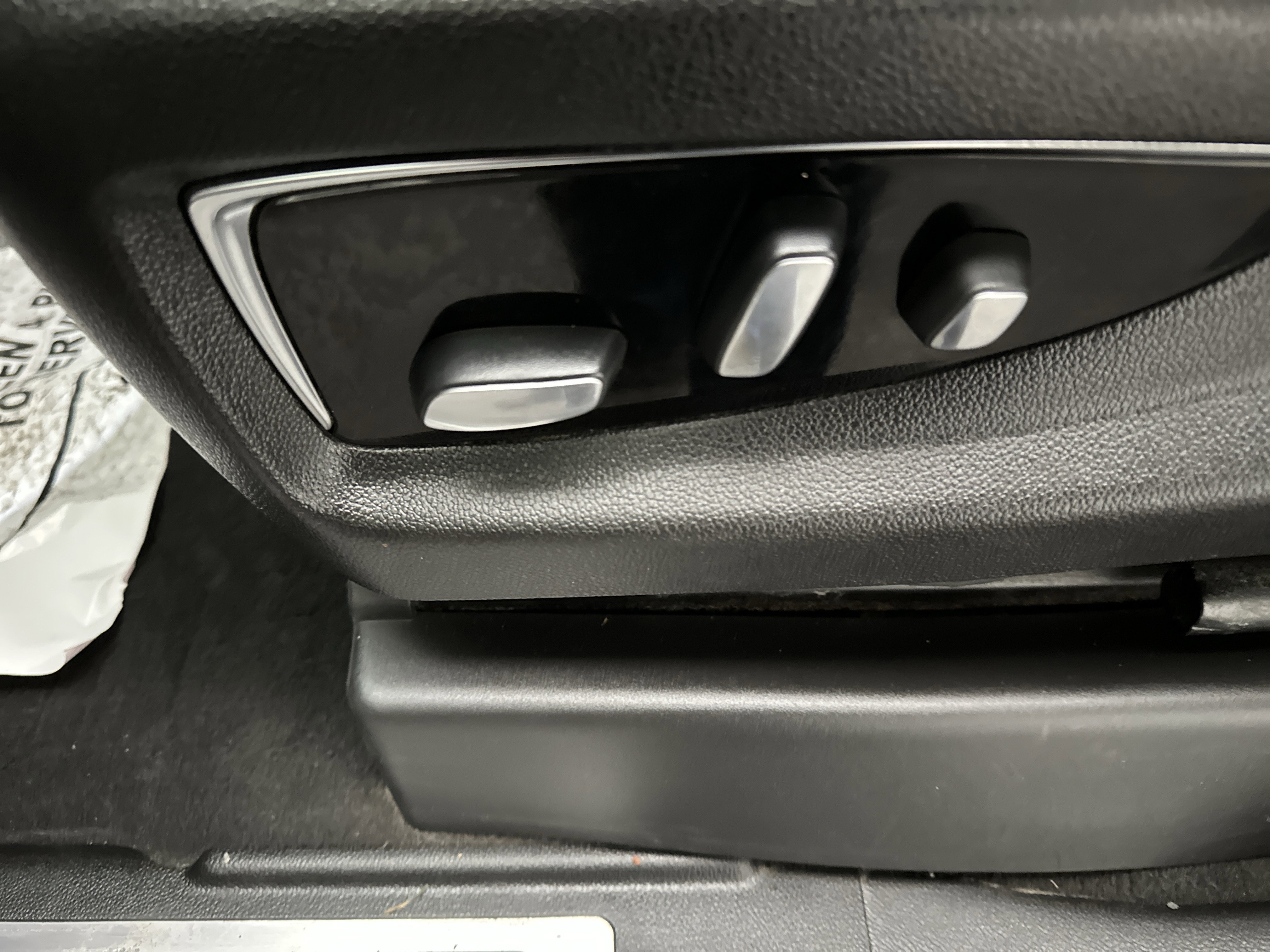 Used 2019 Cadillac Escalade Premium Luxury w/ LPO, Radiant Package image 23