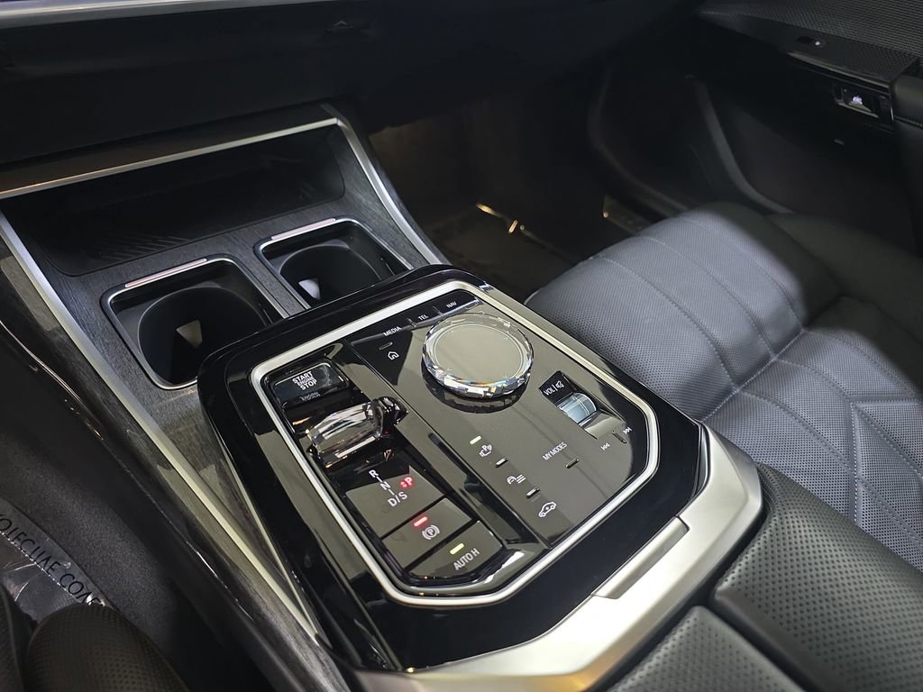 Certified 2023 BMW 760i xDrive image 26