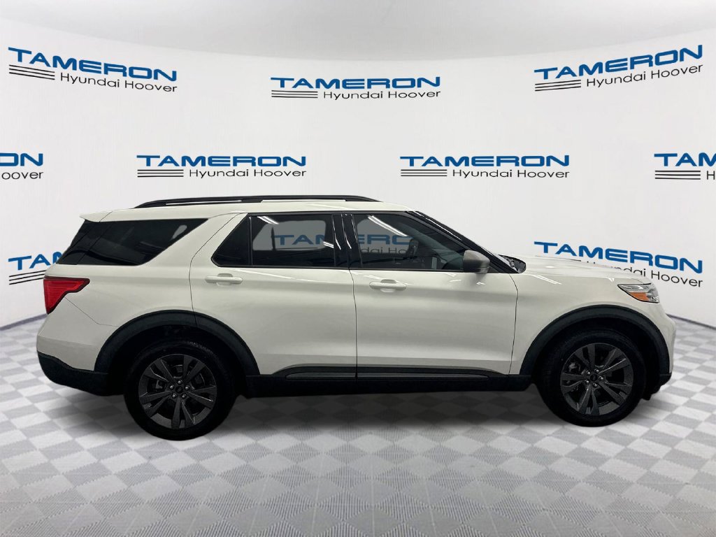 Used 2021 Ford Explorer XLT w/ Equipment Group 202A RWD image 6