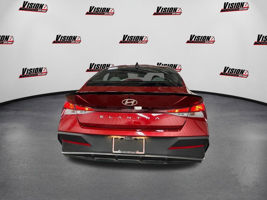 Certified 2025 Hyundai Elantra Sport image 6