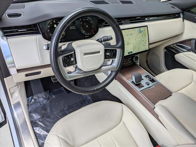 Certified 2023 Land Rover Range Rover SE image 10