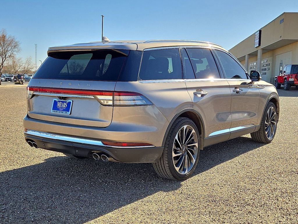 Used 2020 Lincoln Aviator Reserve w/ Equipment Group 202A image 5