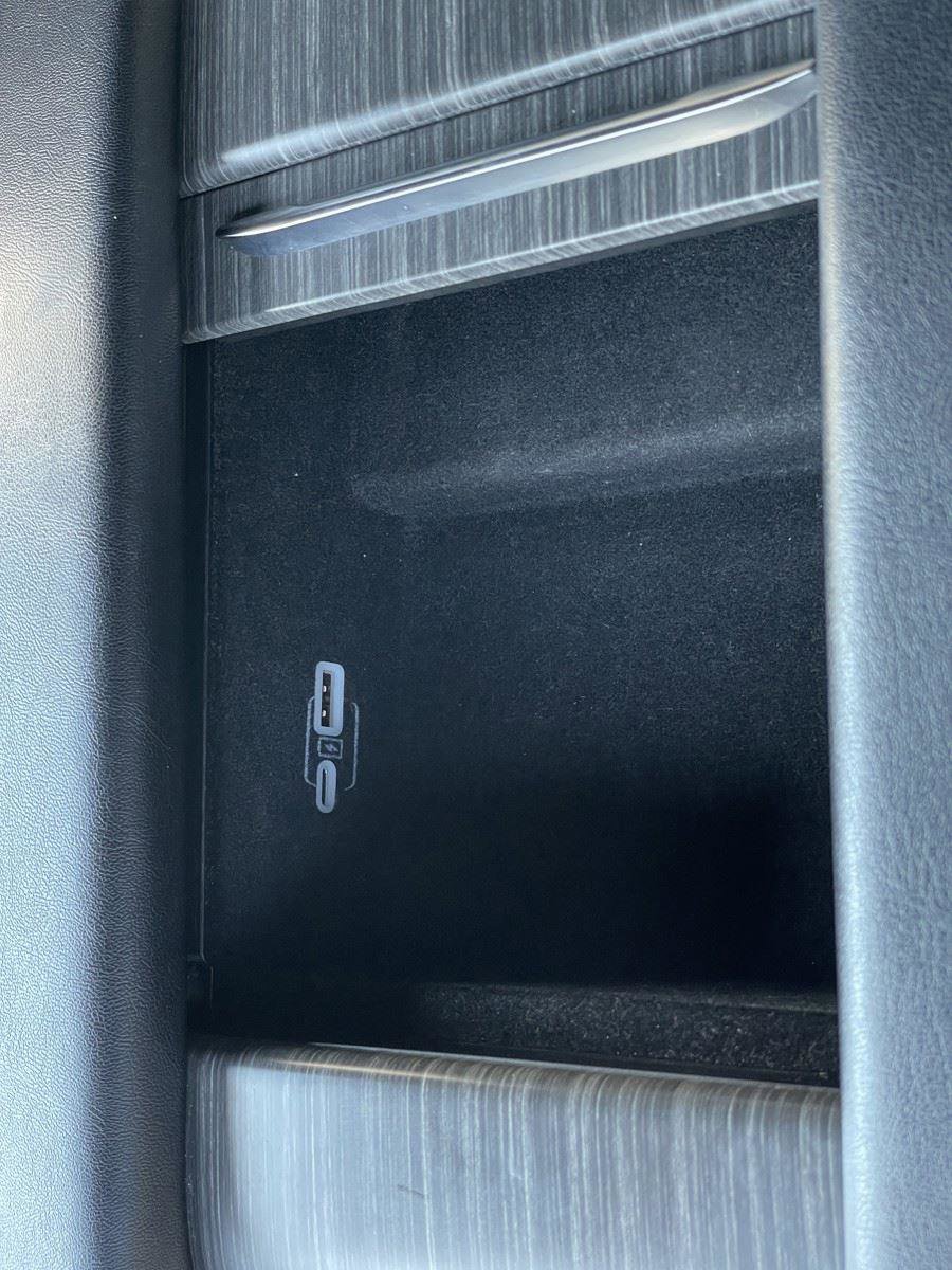 Certified 2024 Jeep Wagoneer Series III image 27