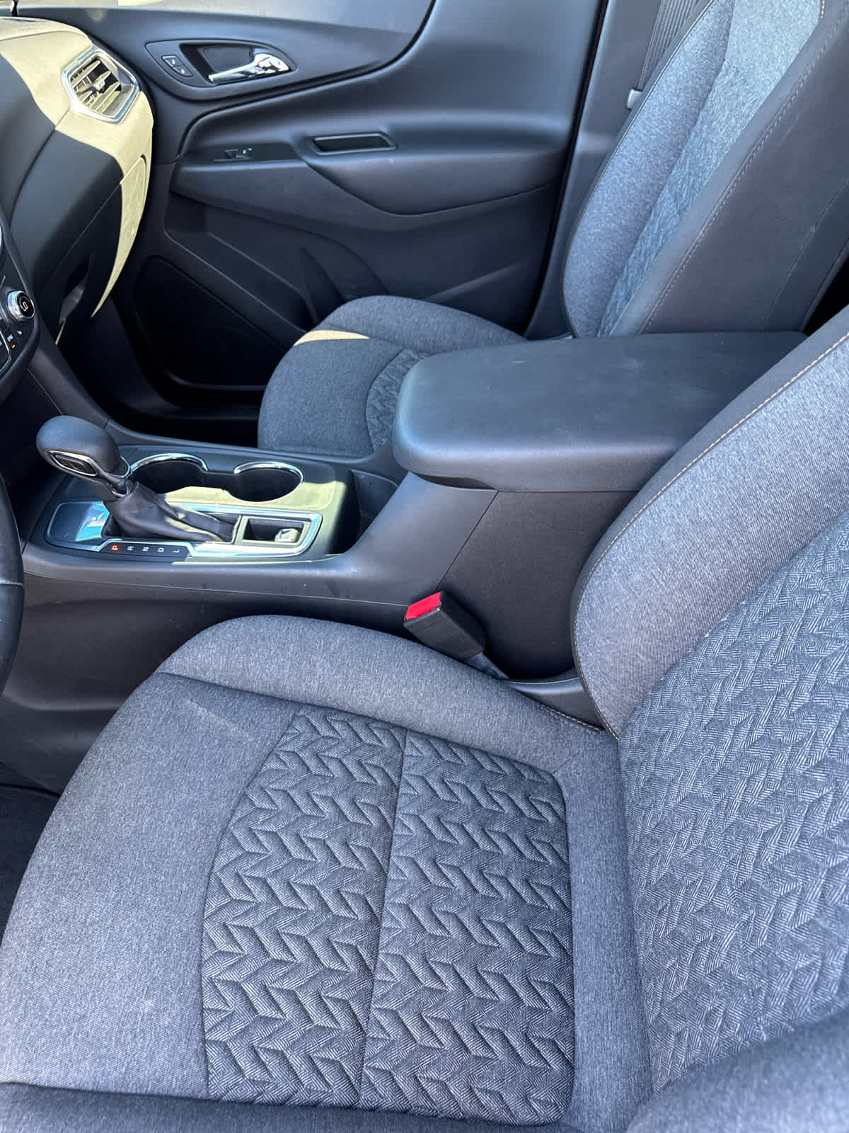 Used 2024 Chevrolet Equinox LT FWD image 11