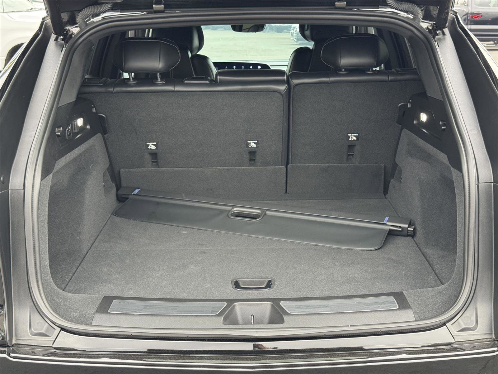 Used 2024 Cadillac Lyriq Sport image 12