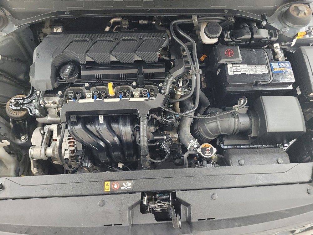 Used 2021 Hyundai Venue SE FWD image 30