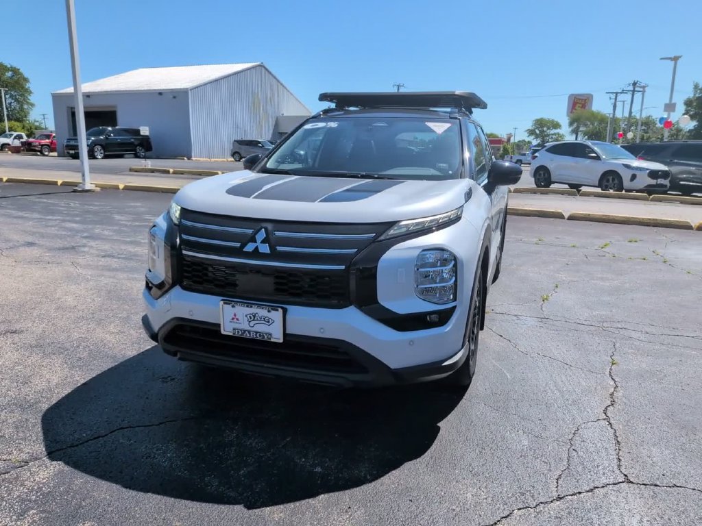 New 2026 Mitsubishi Outlander AWD image 12