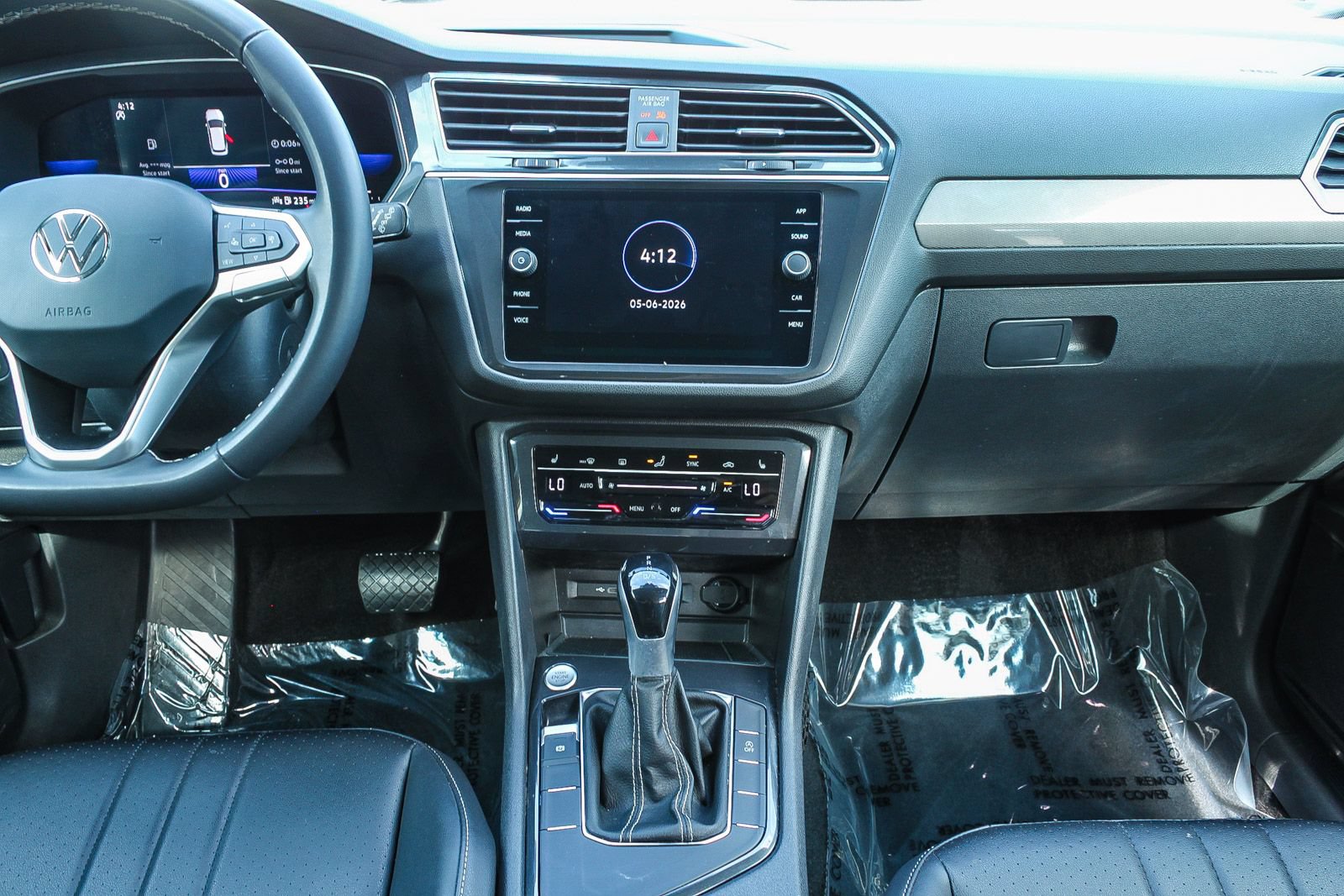 Used 2023 Volkswagen Tiguan SE FWD image 14