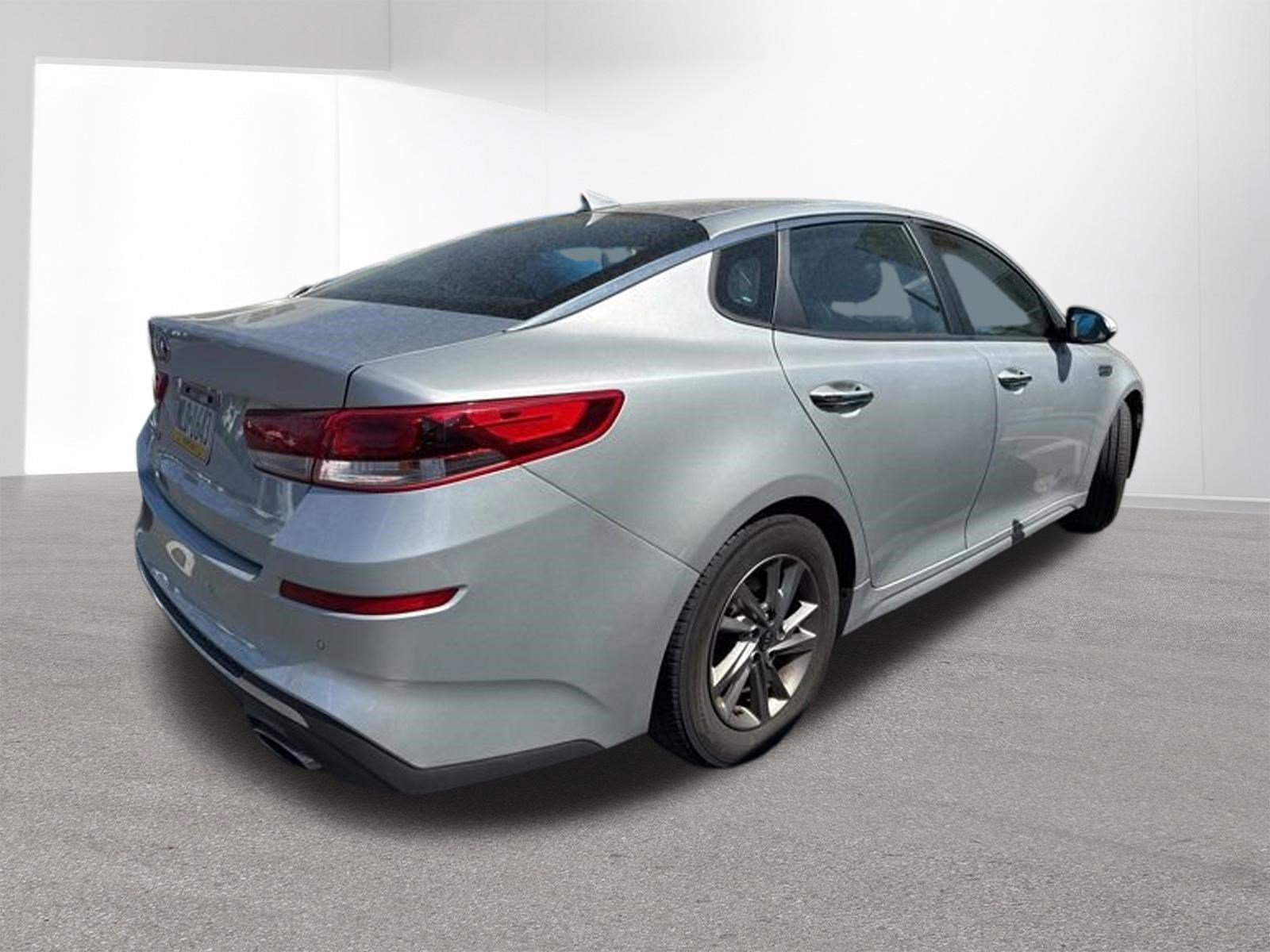 Used 2019 Kia Optima LX FWD image 5