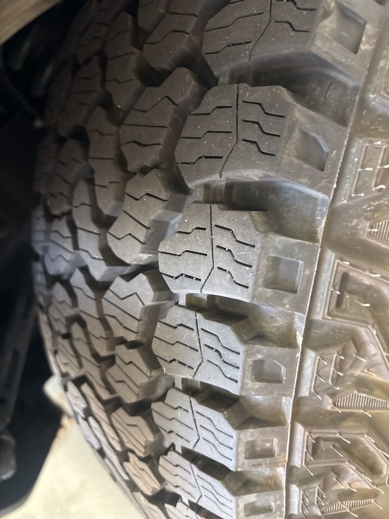 Used 2025 Ford Bronco Badlands image 7