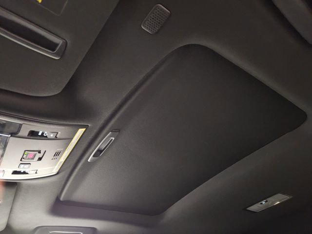 Used 2019 Lexus UX 200 FWD image 26