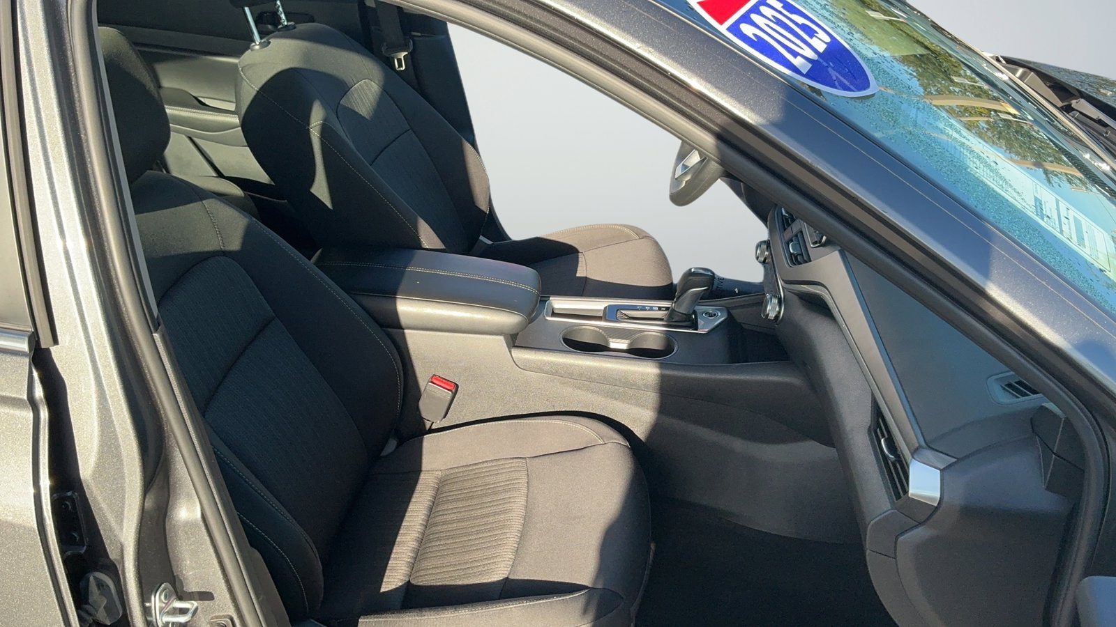 Certified 2025 Nissan Altima 2.5 SV FWD image 43