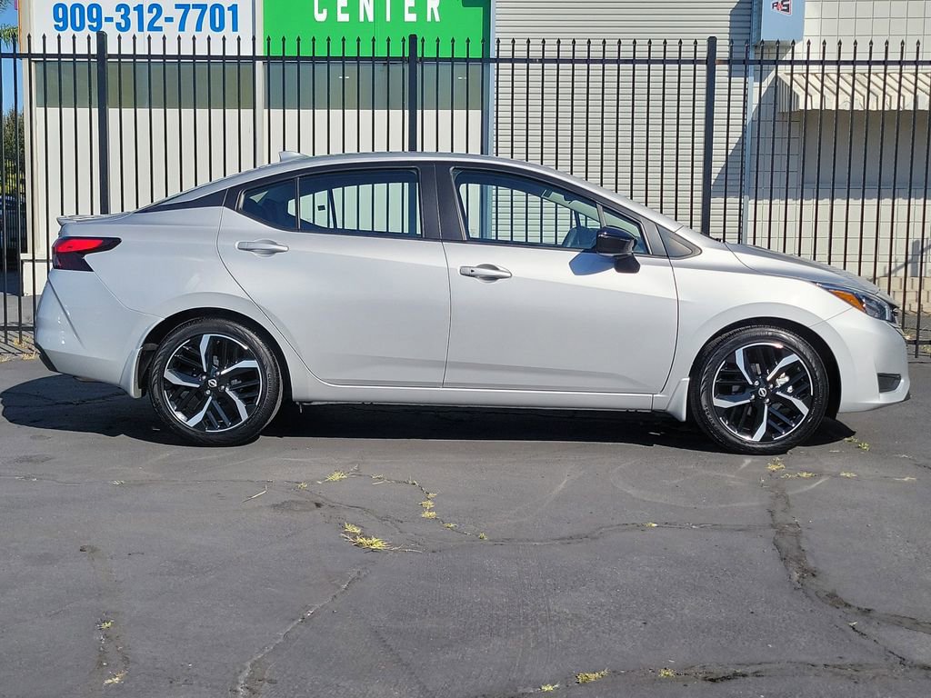 Used 2025 Nissan Versa SR w/ Trunk Package image 30