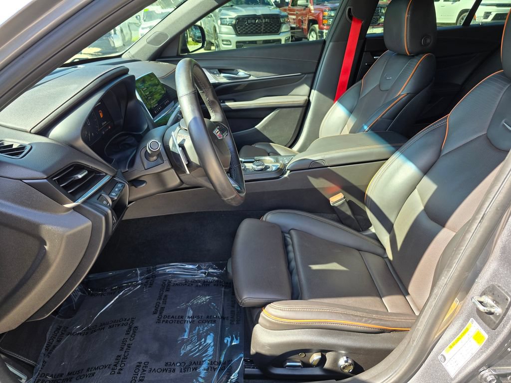 Used 2022 Cadillac CT4 V w/ Technology Package RWD image 17